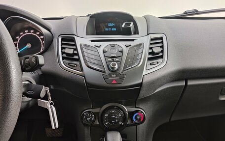 Ford Fiesta, 2016 год, 930 000 рублей, 12 фотография