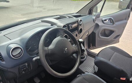 Peugeot Partner II рестайлинг 2, 2010 год, 740 000 рублей, 11 фотография
