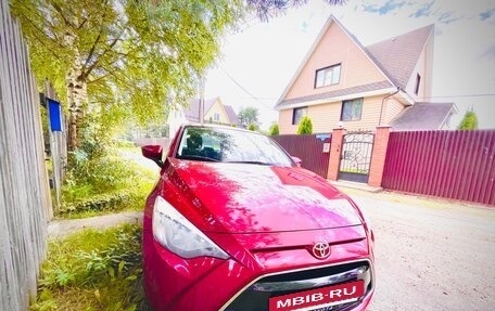 Toyota Yaris, 2017 год, 1 520 000 рублей, 2 фотография
