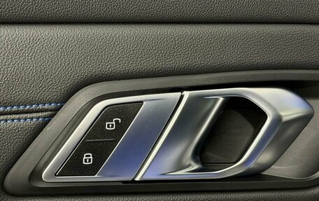 BMW 3 серия, 2019 год, 4 899 000 рублей, 28 фотография