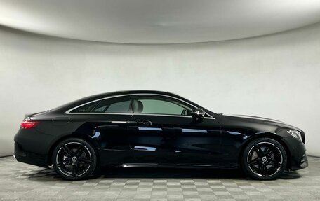 Mercedes-Benz E-Класс, 2017 год, 3 499 000 рублей, 4 фотография