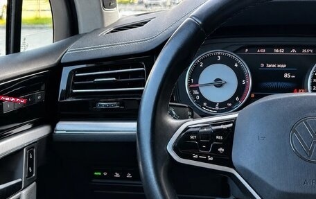 Volkswagen Touareg III, 2021 год, 6 190 000 рублей, 16 фотография
