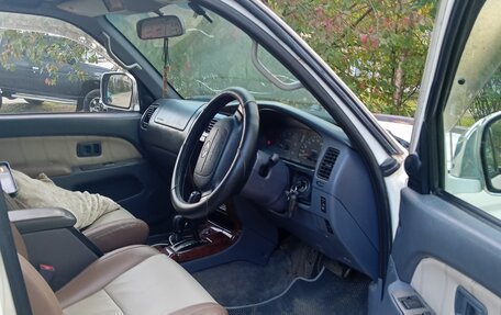 Toyota Hilux Surf III рестайлинг, 1999 год, 1 100 000 рублей, 3 фотография