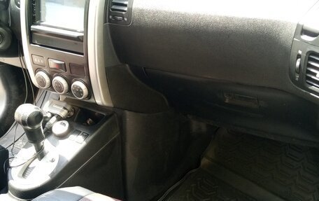 Nissan X-Trail, 2010 год, 900 000 рублей, 8 фотография