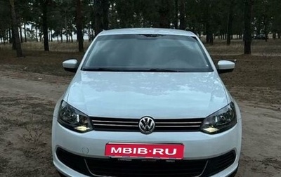 Volkswagen Polo VI (EU Market), 2013 год, 700 000 рублей, 1 фотография