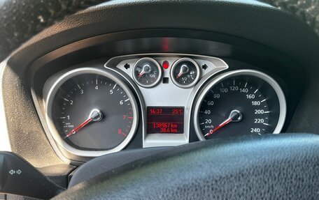 Ford Focus II рестайлинг, 2011 год, 370 000 рублей, 4 фотография