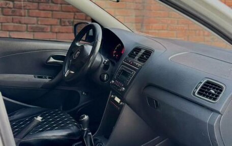 Volkswagen Polo VI (EU Market), 2013 год, 700 000 рублей, 6 фотография
