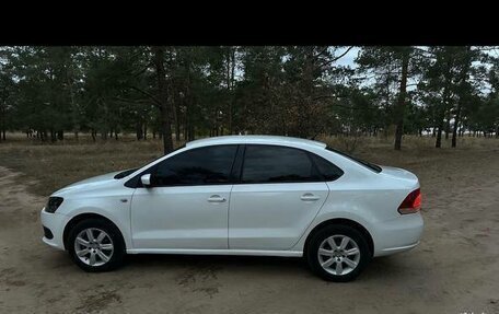 Volkswagen Polo VI (EU Market), 2013 год, 700 000 рублей, 4 фотография