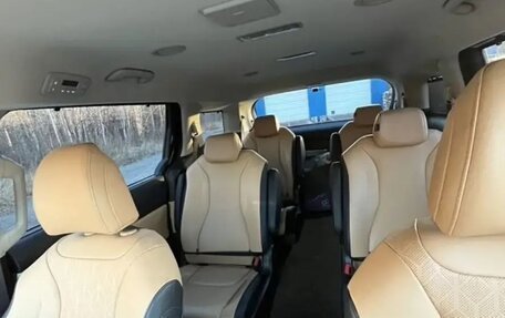 KIA Carnival, 2022 год, 4 200 000 рублей, 2 фотография