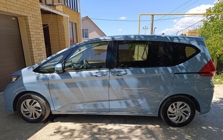 Honda Freed II, 2021 год, 1 550 000 рублей, 6 фотография