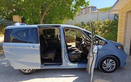 Honda Freed II, 2021 год, 1 550 000 рублей, 11 фотография