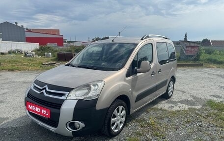 Citroen Berlingo II рестайлинг, 2012 год, 700 000 рублей, 8 фотография