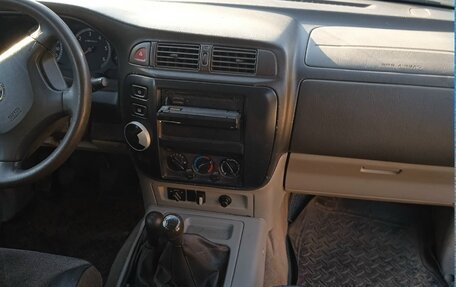 Nissan Patrol, 2003 год, 1 250 000 рублей, 6 фотография