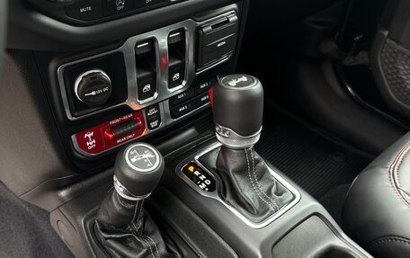 Jeep Wrangler, 2024 год, 7 500 000 рублей, 38 фотография