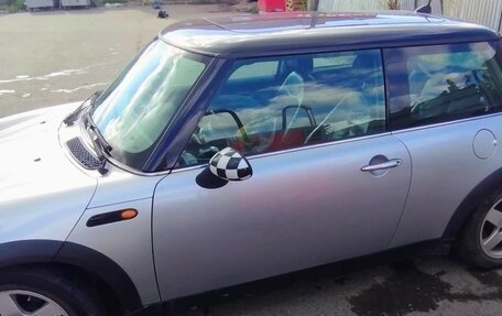 MINI Hatch, 2001 год, 800 000 рублей, 4 фотография