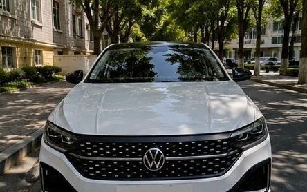 Volkswagen Lavida, 2023 год, 1 550 000 рублей, 2 фотография