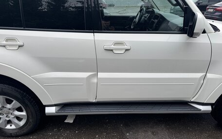 Mitsubishi Pajero IV, 2011 год, 1 950 000 рублей, 15 фотография