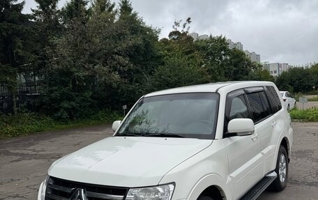 Mitsubishi Pajero IV, 2011 год, 1 950 000 рублей, 4 фотография