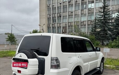 Mitsubishi Pajero IV, 2011 год, 1 950 000 рублей, 5 фотография