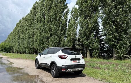 Renault Kaptur I рестайлинг, 2021 год, 1 900 000 рублей, 4 фотография