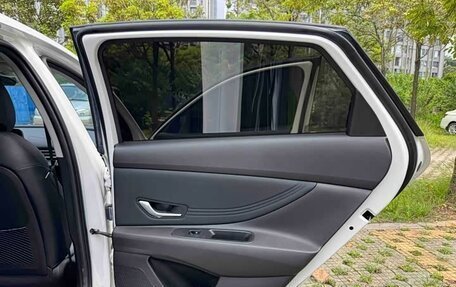 Hyundai Elantra, 2023 год, 1 365 666 рублей, 17 фотография