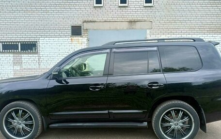 Toyota Land Cruiser 200, 2012 год, 2 750 000 рублей, 5 фотография