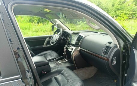 Toyota Land Cruiser 200, 2012 год, 2 750 000 рублей, 7 фотография