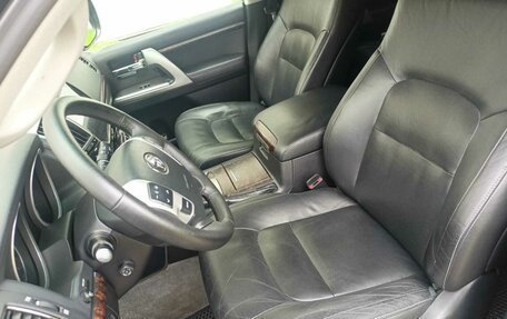 Toyota Land Cruiser 200, 2012 год, 2 750 000 рублей, 11 фотография