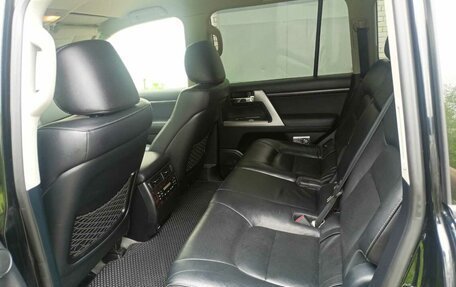 Toyota Land Cruiser 200, 2012 год, 2 750 000 рублей, 10 фотография
