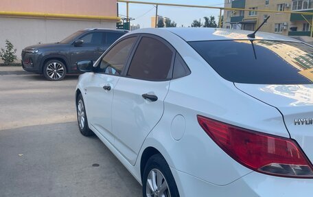 Hyundai Solaris II рестайлинг, 2014 год, 900 000 рублей, 6 фотография