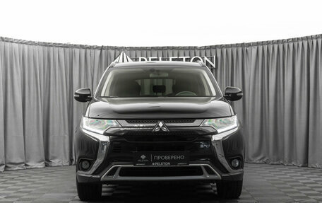 Mitsubishi Outlander III рестайлинг 3, 2021 год, 2 590 000 рублей, 3 фотография
