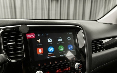 Mitsubishi Outlander III рестайлинг 3, 2021 год, 2 590 000 рублей, 21 фотография
