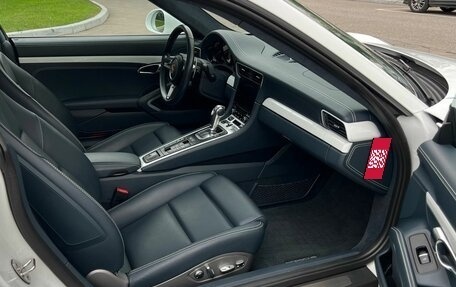 Porsche 911, 2017 год, 10 000 000 рублей, 28 фотография