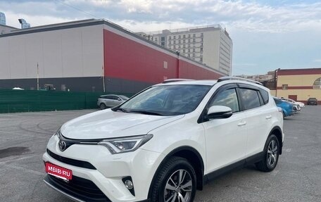 Toyota RAV4, 2019 год, 2 950 000 рублей, 1 фотография