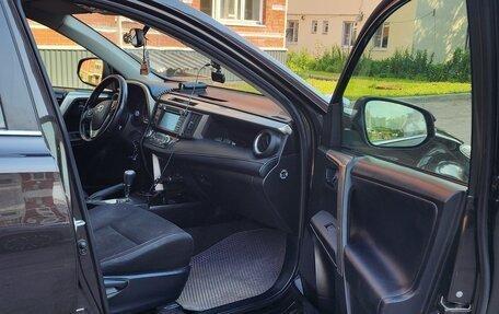 Toyota RAV4, 2015 год, 1 850 000 рублей, 15 фотография