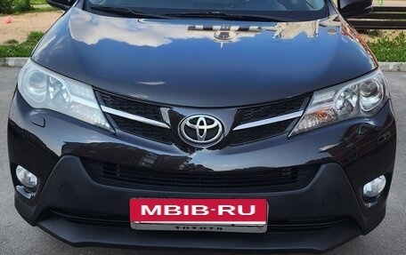 Toyota RAV4, 2015 год, 1 850 000 рублей, 8 фотография