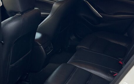 Mazda 6, 2015 год, 2 200 000 рублей, 11 фотография