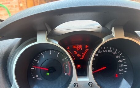 Nissan Juke II, 2012 год, 950 000 рублей, 8 фотография
