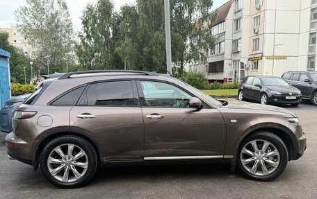 Infiniti FX I, 2007 год, 699 000 рублей, 4 фотография