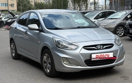 Hyundai Solaris II рестайлинг, 2013 год, 950 000 рублей, 2 фотография