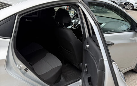Hyundai Solaris II рестайлинг, 2013 год, 950 000 рублей, 12 фотография
