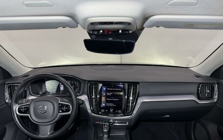 Volvo V60 Cross Country II, 2021 год, 3 469 000 рублей, 14 фотография
