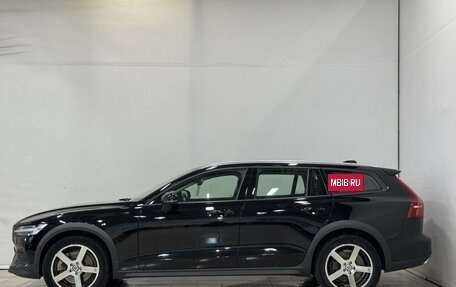 Volvo V60 Cross Country II, 2021 год, 3 469 000 рублей, 3 фотография