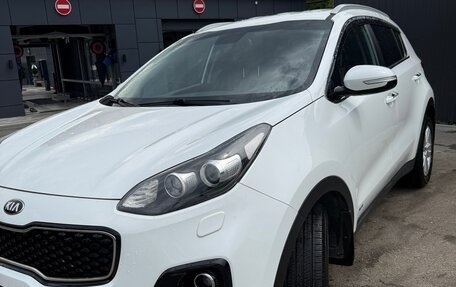 KIA Sportage IV рестайлинг, 2017 год, 2 100 000 рублей, 2 фотография
