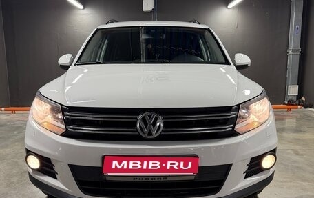 Volkswagen Tiguan I, 2011 год, 1 180 000 рублей, 2 фотография
