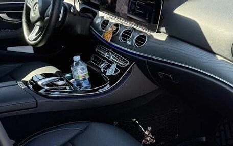 Mercedes-Benz E-Класс, 2016 год, 3 500 000 рублей, 8 фотография