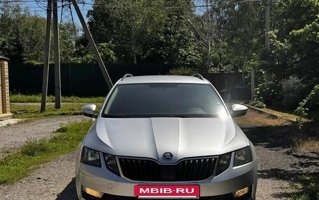 Skoda Octavia, 2017 год, 1 390 000 рублей, 2 фотография