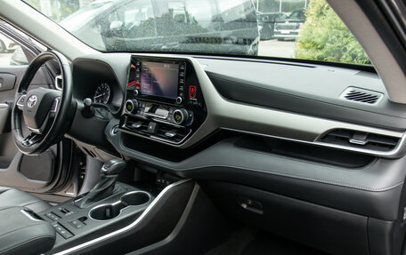 Toyota Highlander III, 2014 год, 3 288 000 рублей, 8 фотография