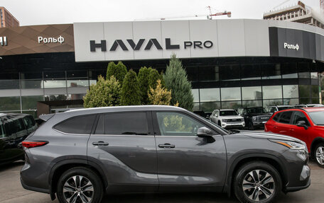Toyota Highlander III, 2014 год, 3 288 000 рублей, 4 фотография