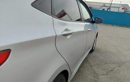 Hyundai Solaris II рестайлинг, 2013 год, 900 000 рублей, 10 фотография